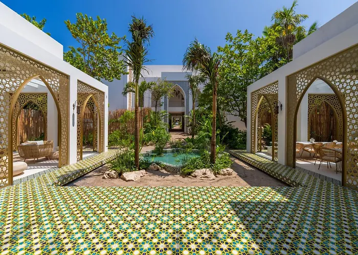 Hotel Sana Beachfront Boutique 5*