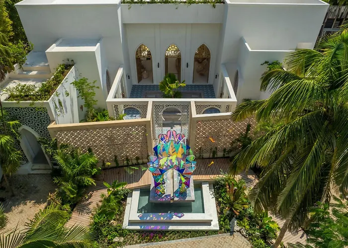 Sana Beachfront Boutique Hotel 5*