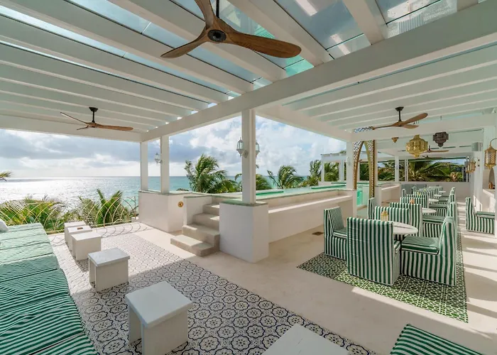 Hotel Sana Beachfront Boutique 5*