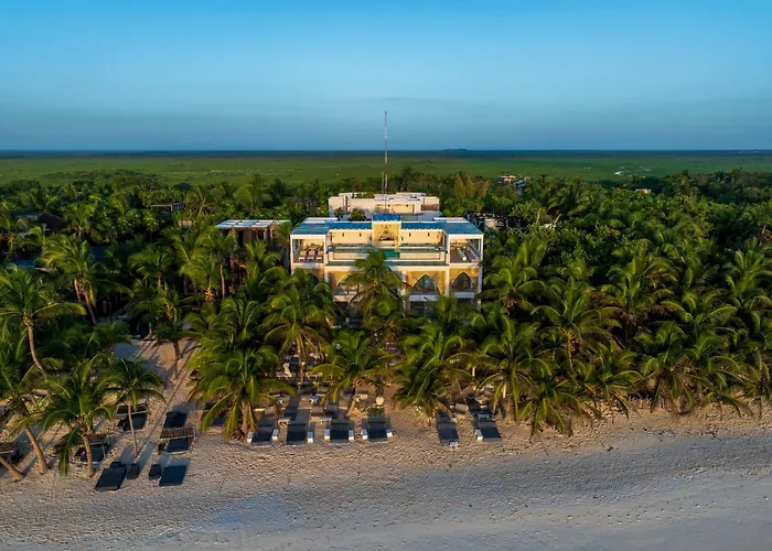 Hotel Sana Beachfront Boutique 5*