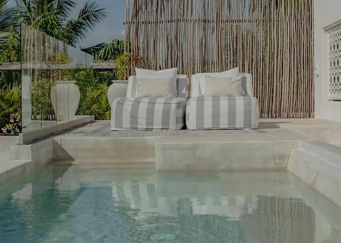 Sana Beachfront Boutique Hotel 5*